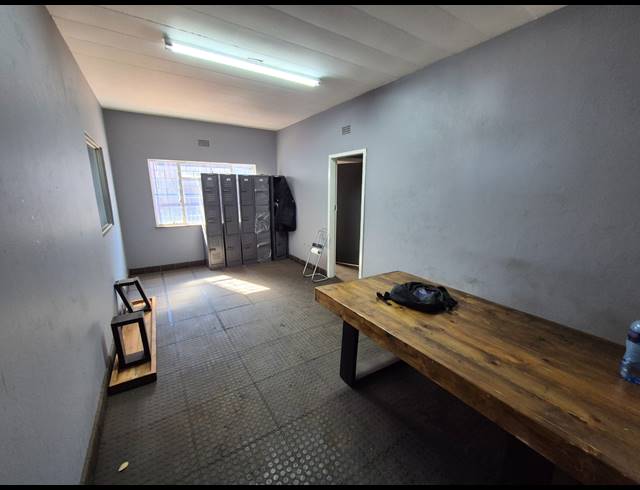 649M² WAREHOUSE TO LET IN WADEVILLE